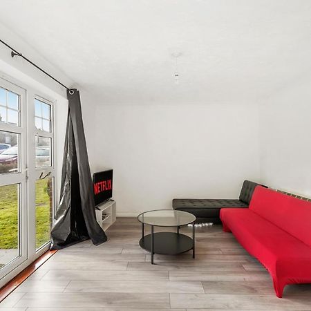 Cozy Luton Town Centre Retreat 아파트 외부 사진