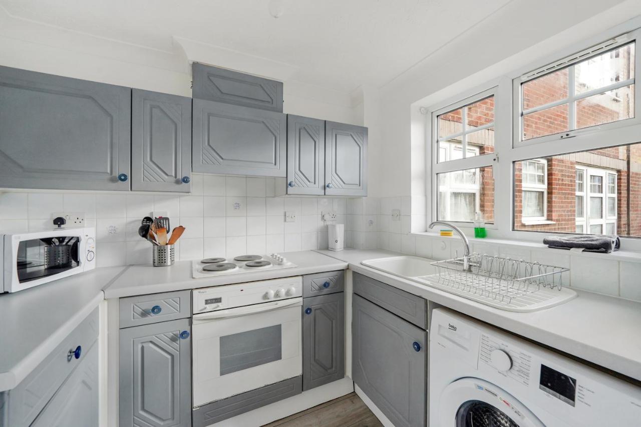 Cozy Luton Town Centre Retreat 아파트 외부 사진